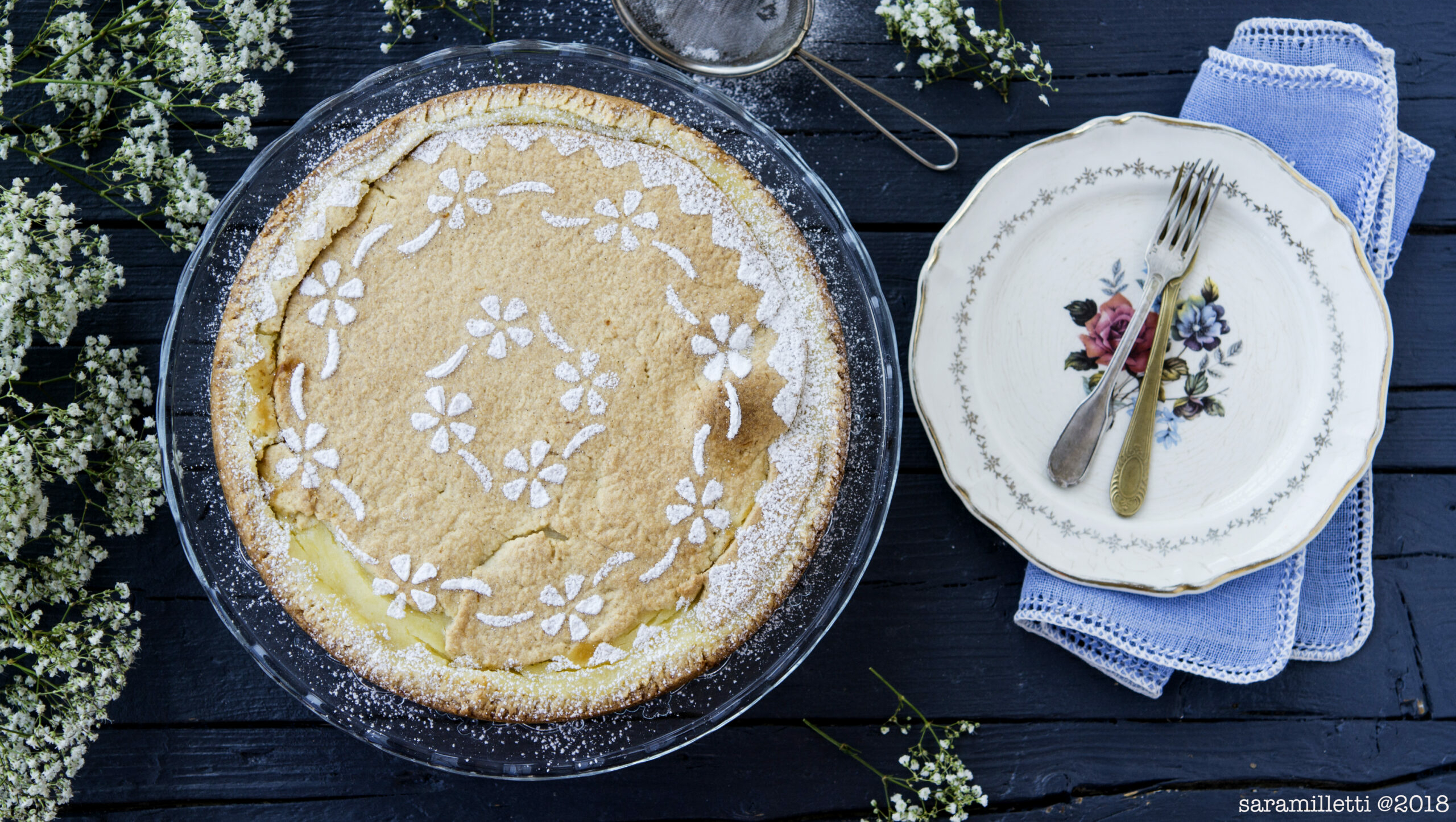 crostata ripiena con crema al limone