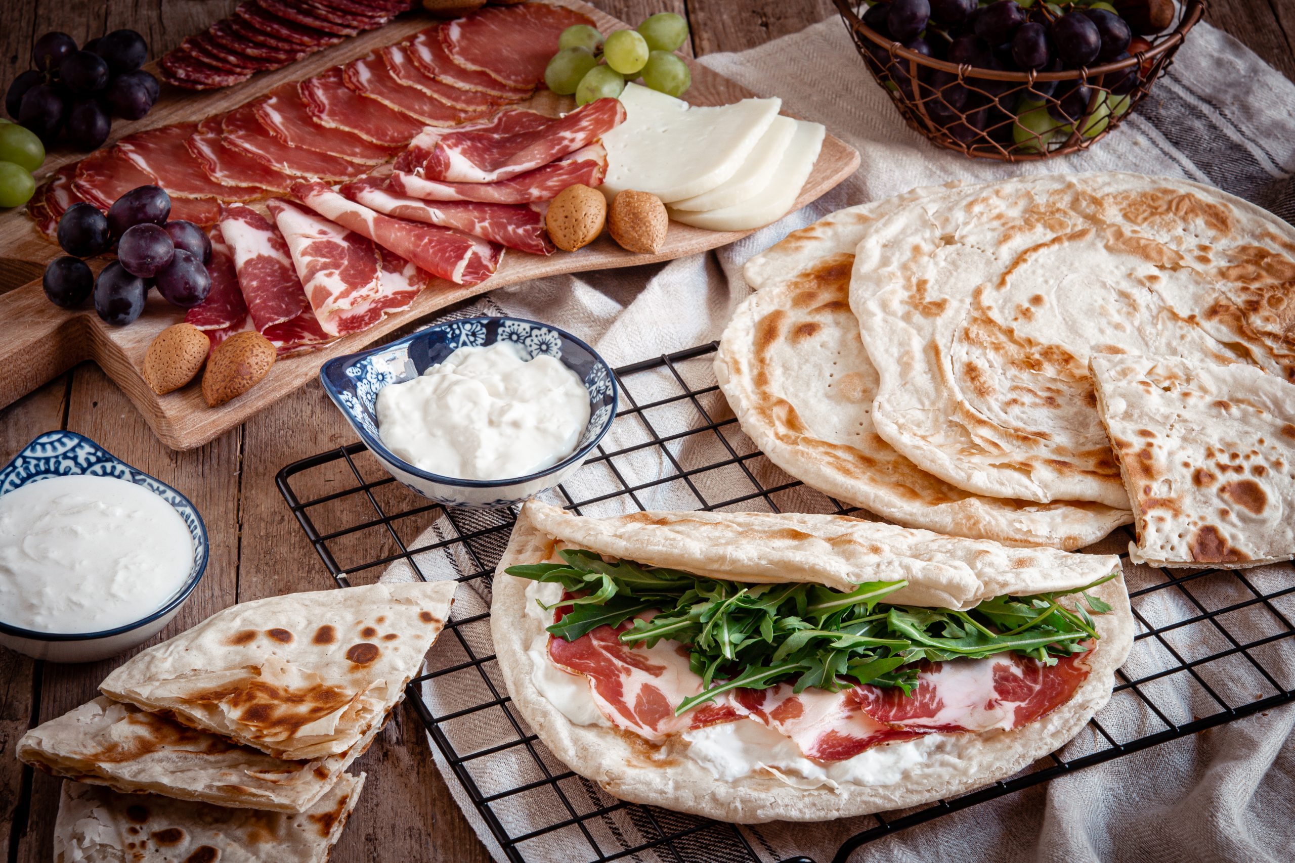 Ricetta tipica della crescia sfogliata marchigiana da ...